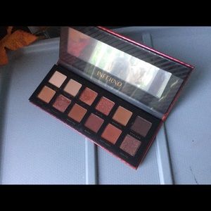 Inferno eyeshadow palette